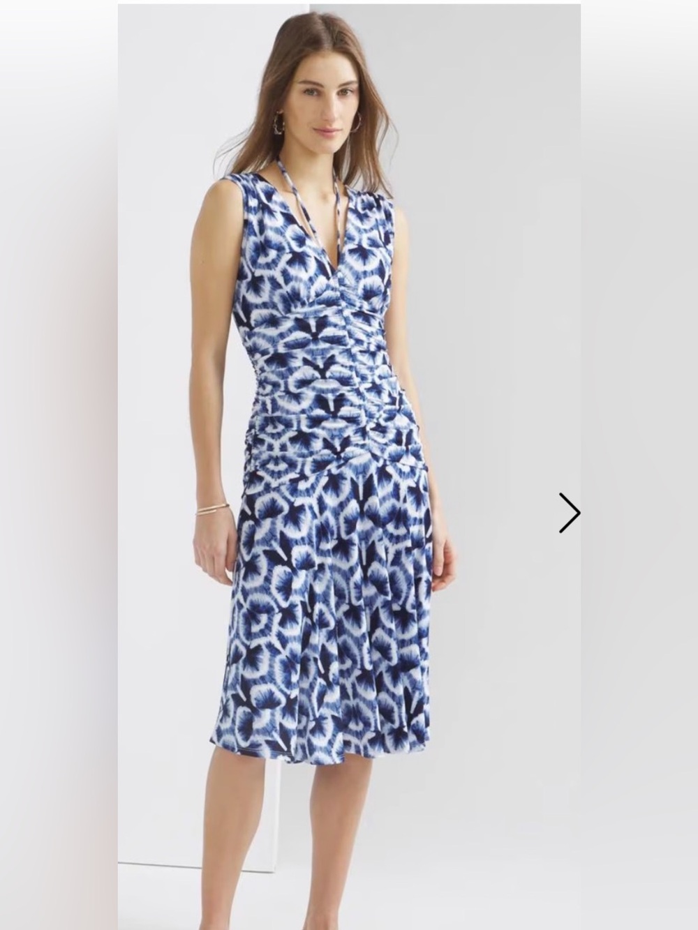 White House Black Market NWOT Blue & White Floral Ruched V-Neck Dress